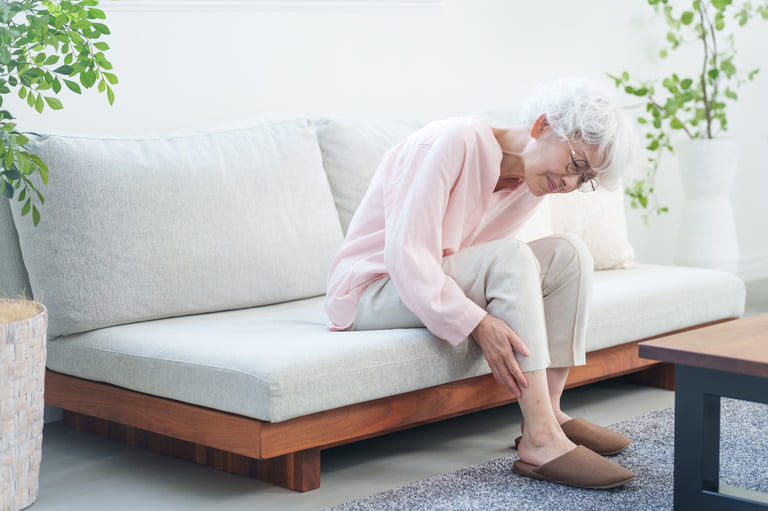 Welche Therapieformen sind bei Lähmungszeichen (Bandscheibenvorfall) am wirksamsten?